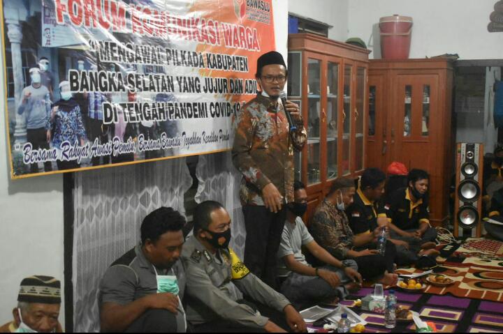Gelar Forum Komunikasi Warga Jelang Pilkada Di Desa Pongok, Ini Yang Ditekankan Ketua Bawaslu Bangka Selatan