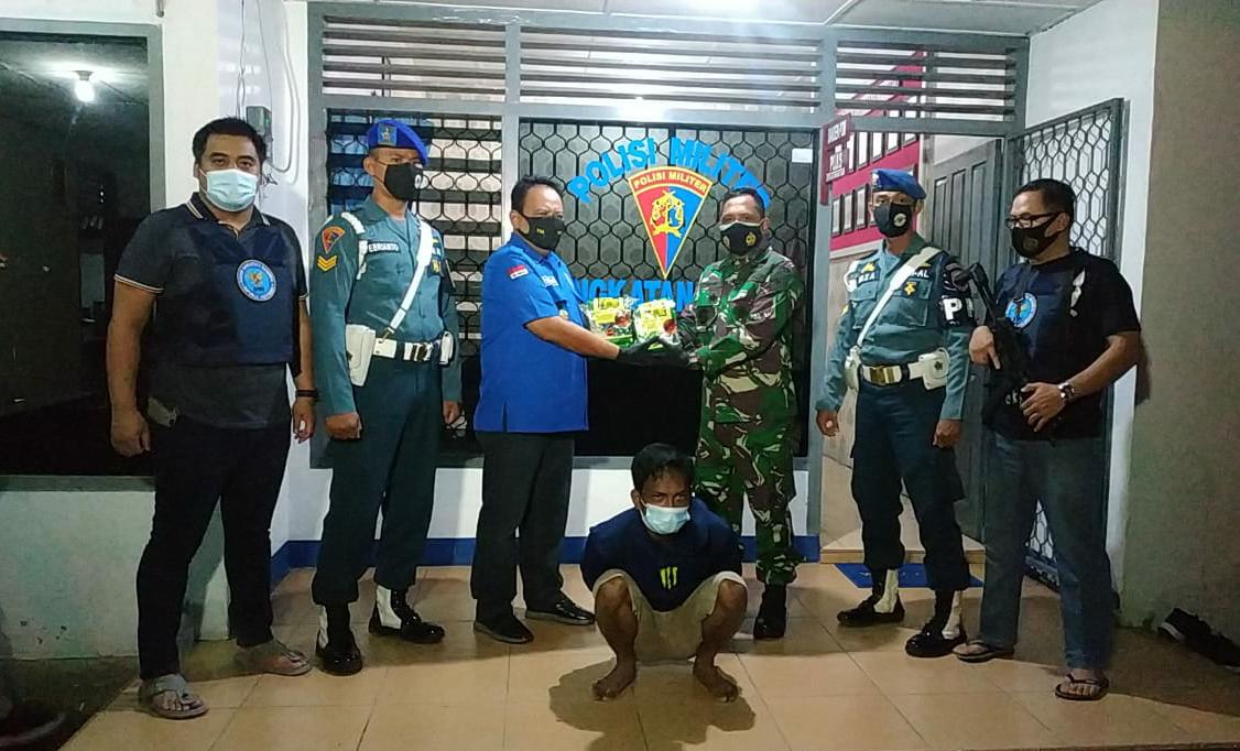 Tim F1QR Lanal Babel Amankan Penumpang Bawa 2 Kg Sabu di Pelabuhan Tanjung Kalian