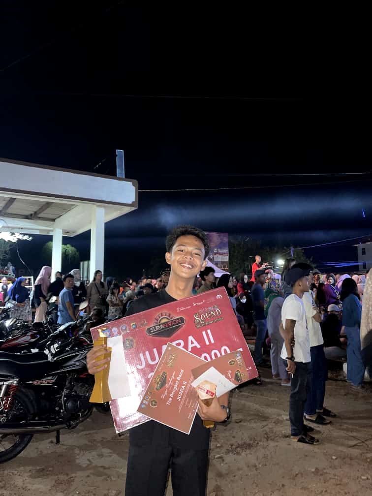 SMK Negeri 1 Toboali Juara II Festival Band PWI Basel