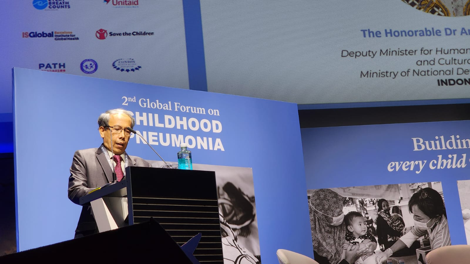 Penurunan Kematian Bayi  di Indonesia Menjadi Contoh di Konferensi Tingkat Global di Madrid