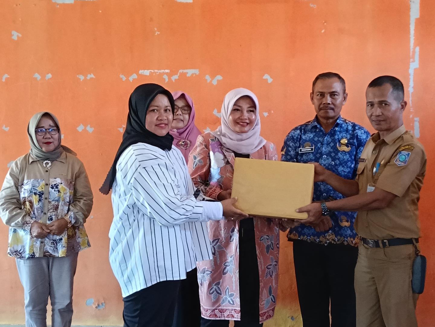 Dya Sugito Beri Motivasi Penghuni Panti Sosial di Beltim, Apresiasi Dedikasi Pegawai