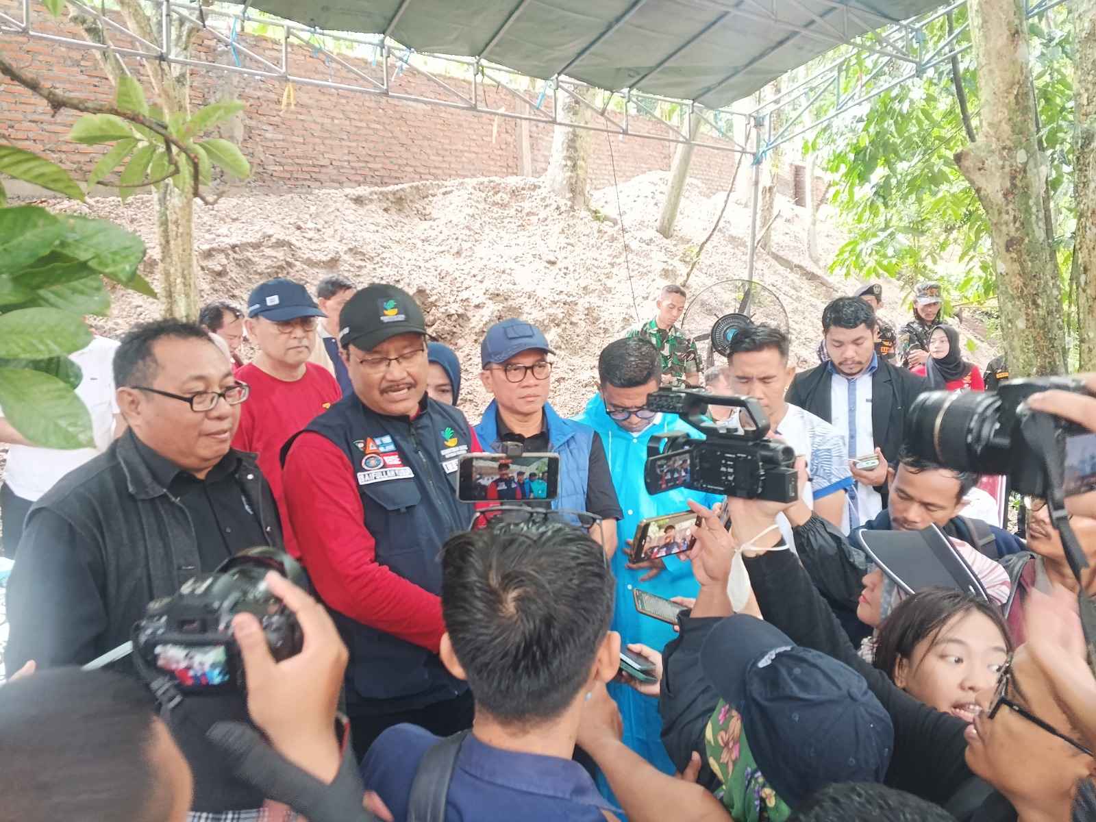 Mensos Gus Ipul: Ketum SMSI Firdaus Yang Membuat Kami Terperangkap Di Sini