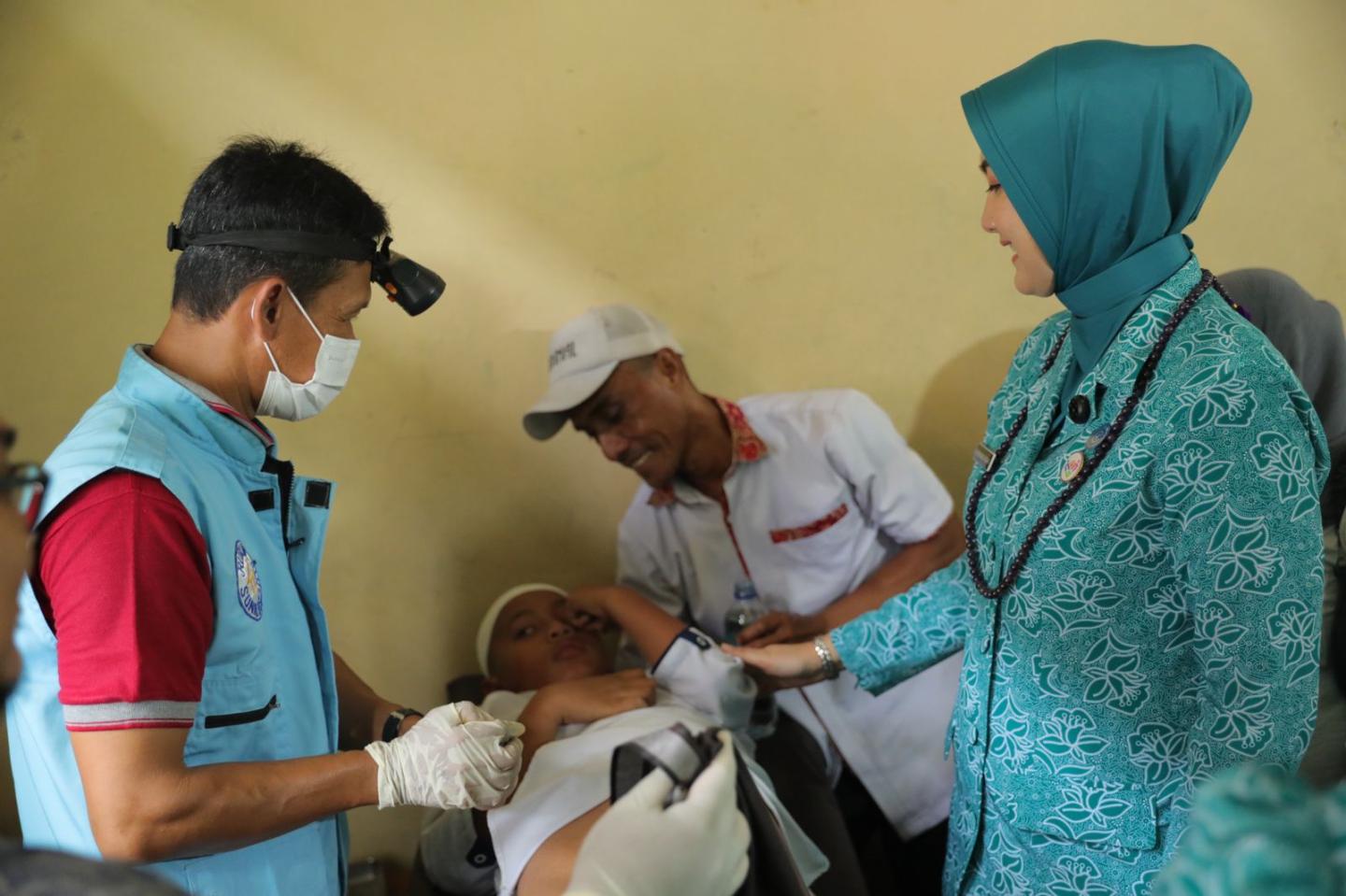 TP PKK Babel Gaet Baznas Gelar Khitanan Massal dan Donor Darah di Belitung