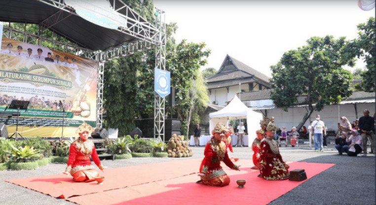 15 Ribu Durian Kelekak Meriahkan Silaturahmi Warga Babel Bersama Hidayat Arsani